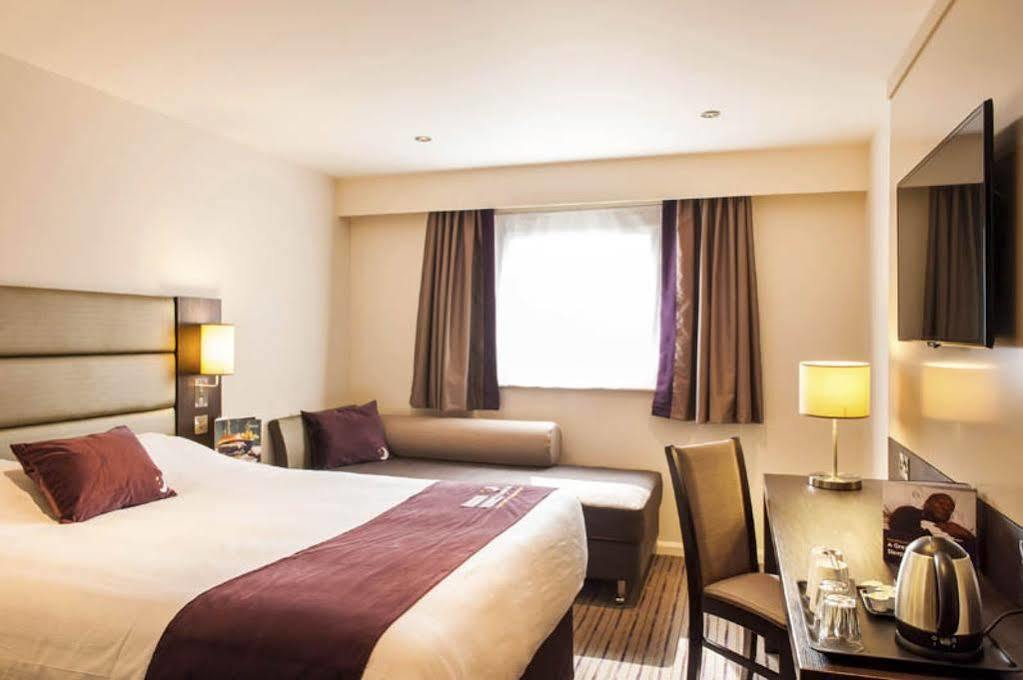 Premier Inn Dundee North Esterno foto